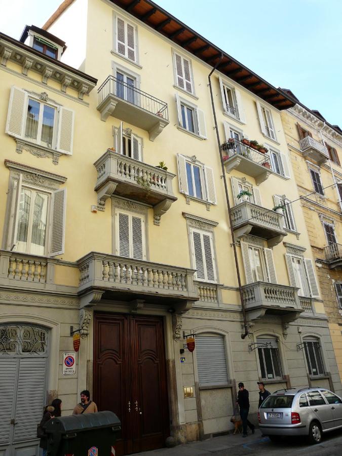 Accogliente Appartamento Tipo Loft Турин Екстер'єр фото