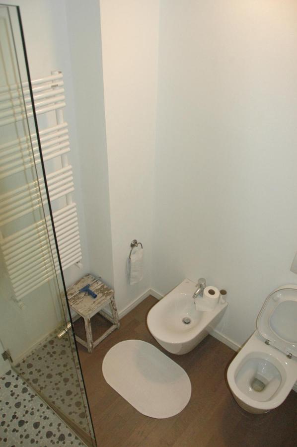 Accogliente Appartamento Tipo Loft Турин Екстер'єр фото